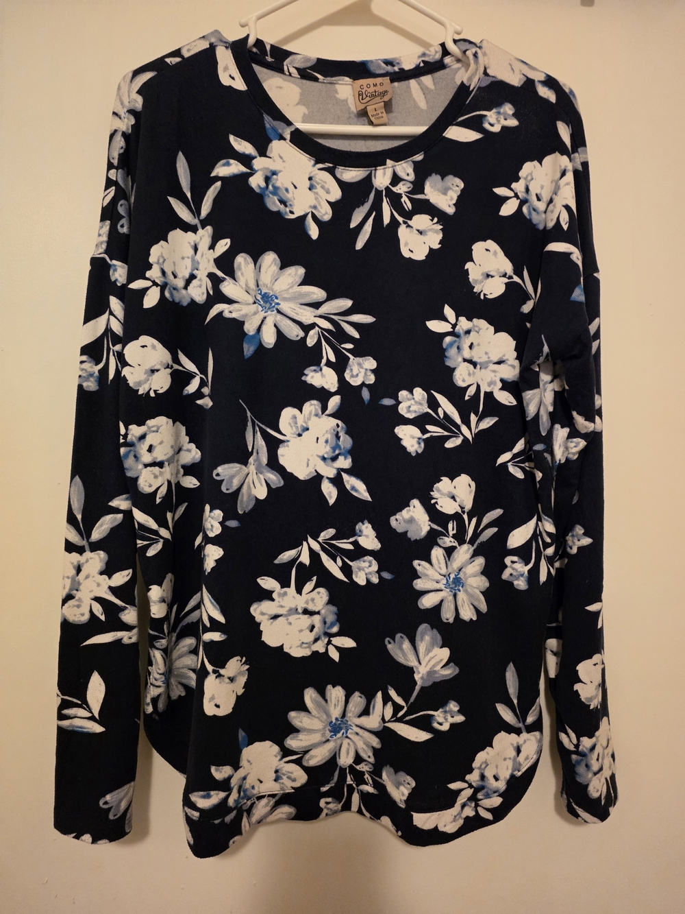 Como Vintage Navy and White Floral Long Sleeve Tee